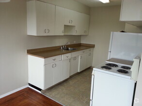 Building Photo - 321 Agnes St