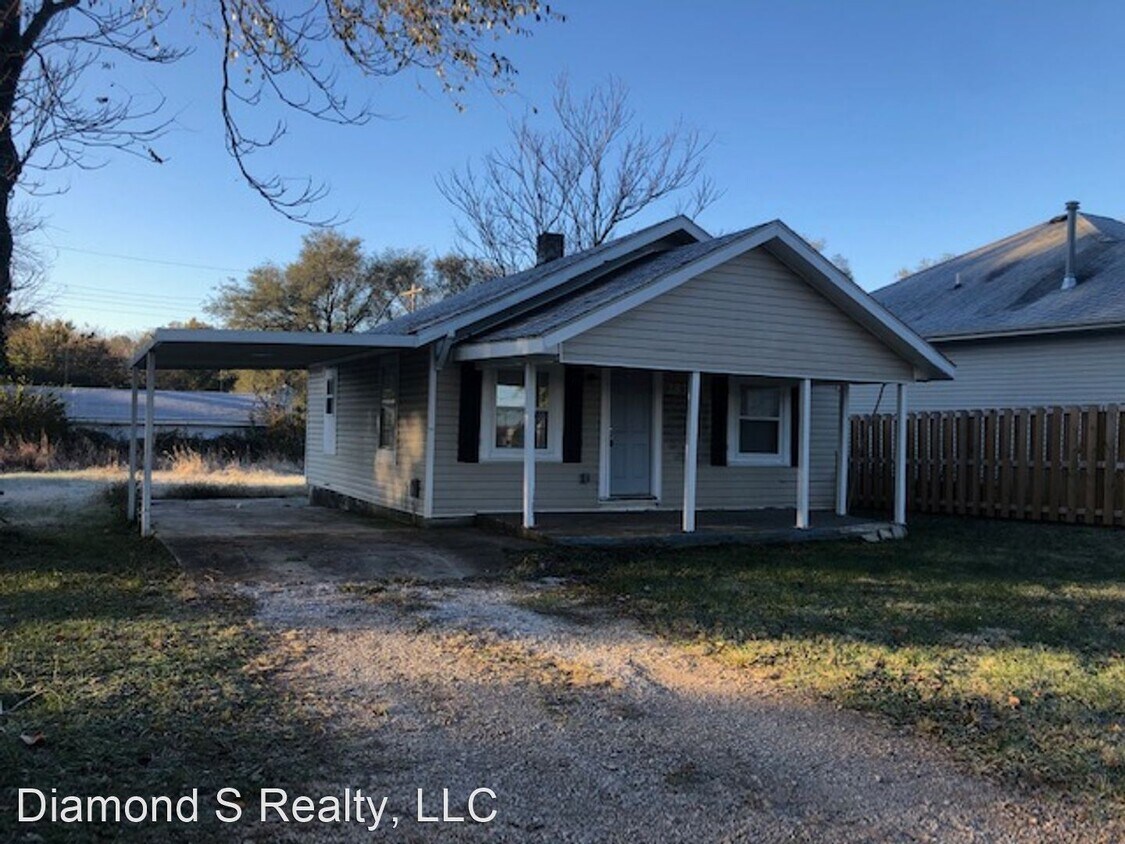 Foto principal - 2 br, 1 bath House - 2832 West Water Street