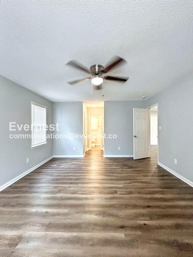 Foto del edificio - 6441 Osprey Trail