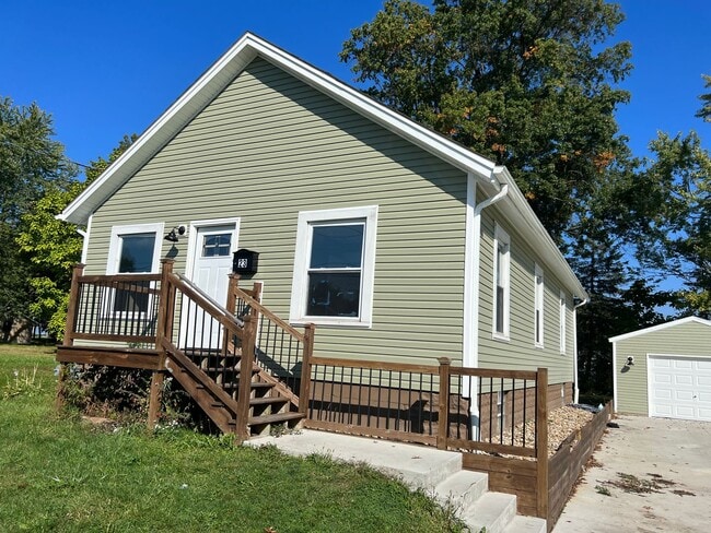 Building Photo - FOR RENT IN NILES!