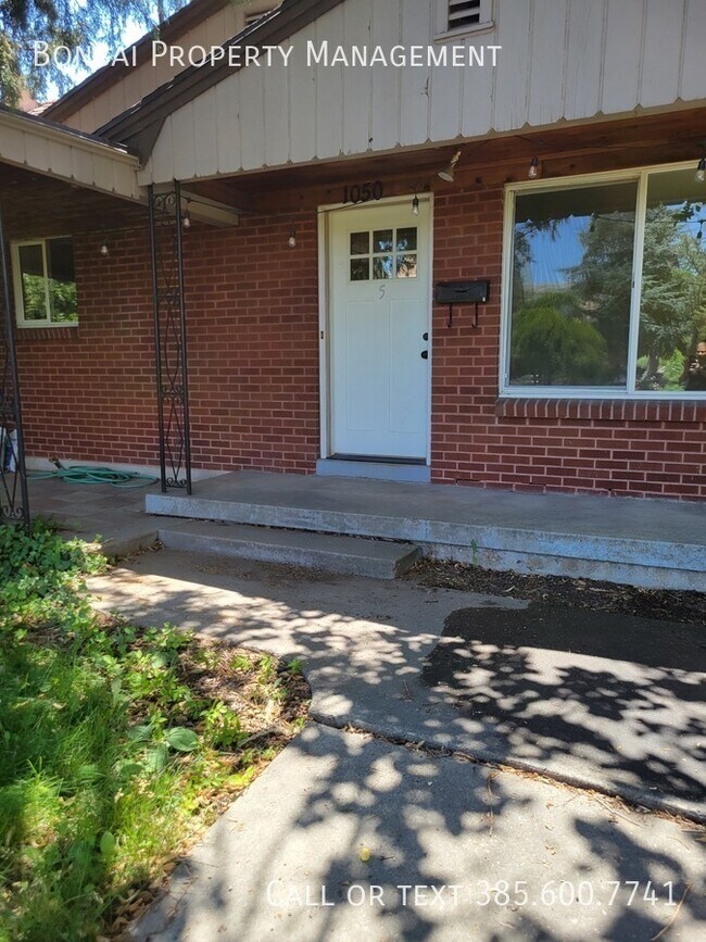 Building Photo - 1050 E 400 S