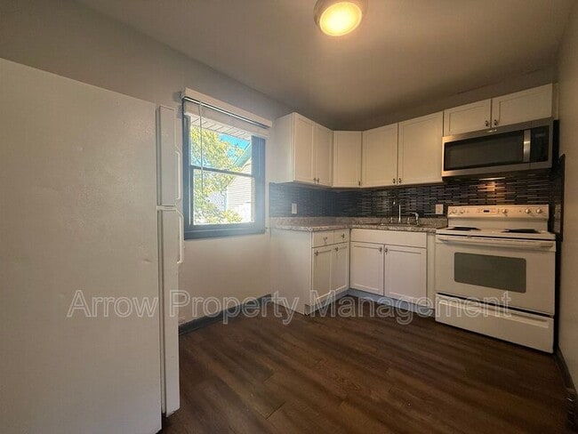 Foto del edificio - 845 S 29th St