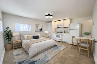 Building Photo - 4423 Arizona St