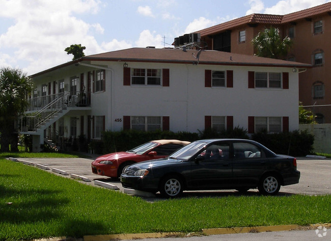 Building Photo - Palm King Apartments