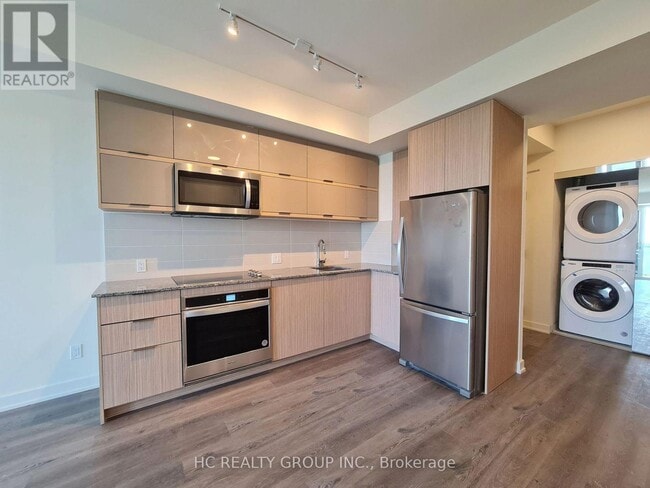 Building Photo - 10-1710 Deerlick Ct
