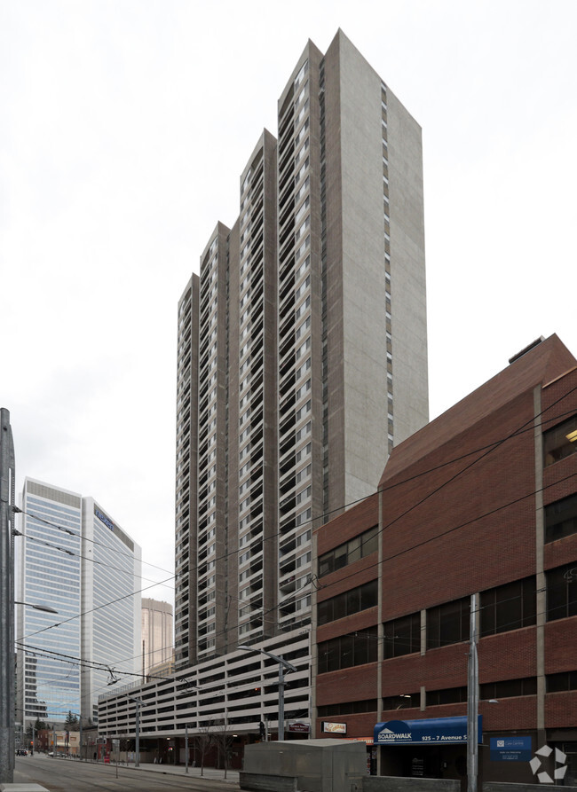 Photo du bâtiment - Garden Towers