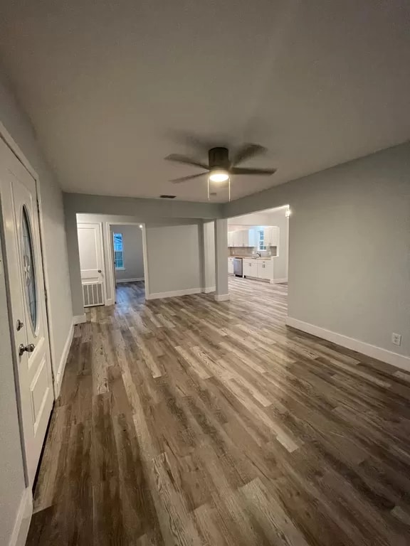 Foto del edificio - 4027 W Vanderbilt Dr