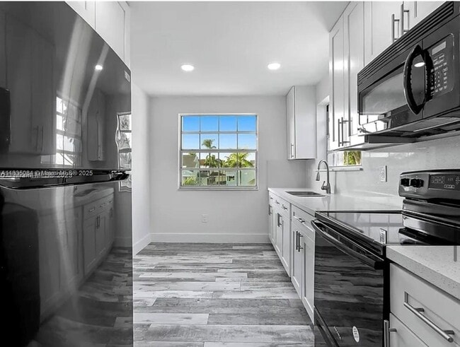 Foto del edificio - 2504 SE 20th Pl