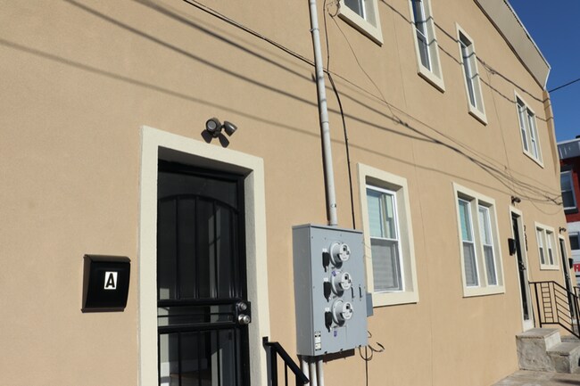 Foto del edificio - 2500 N Colorado St