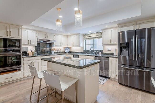 Foto del edificio - 8602 E Vista Del Lago