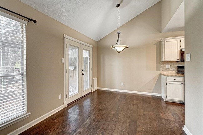 Building Photo - 3915 Stovepipe Ln