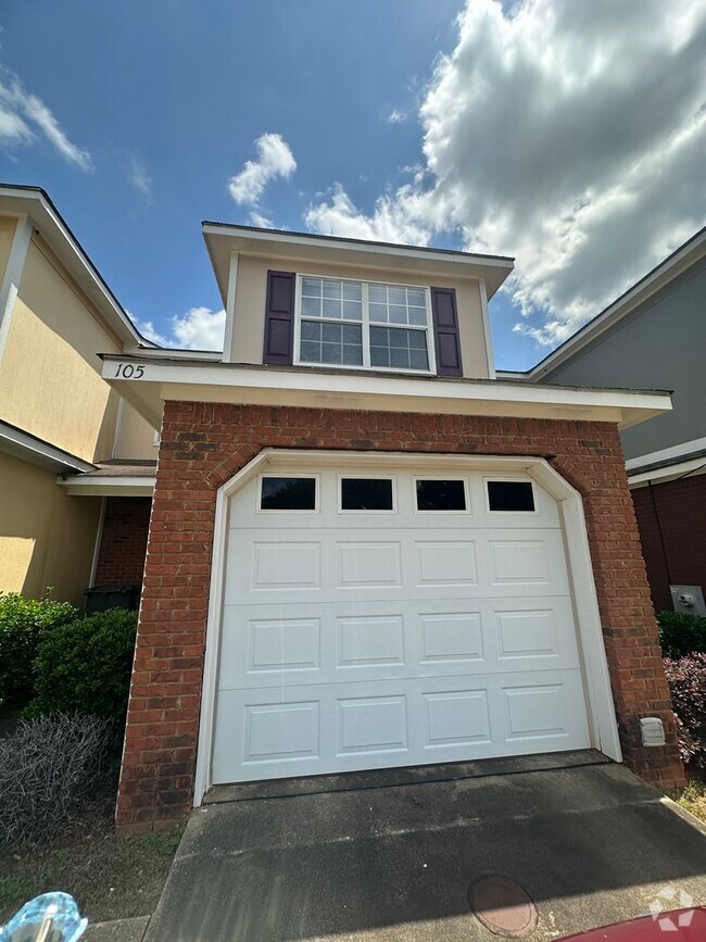 Building Photo - 105 S Spring View Dr