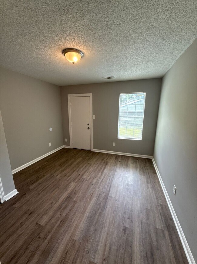 Foto del edificio - 1430 Stacey St