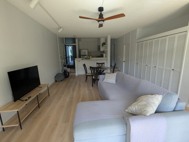 Building Photo - 1030 Aoloa Pl