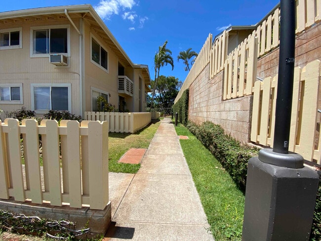 Building Photo - 94-536-536 Kupuohi St