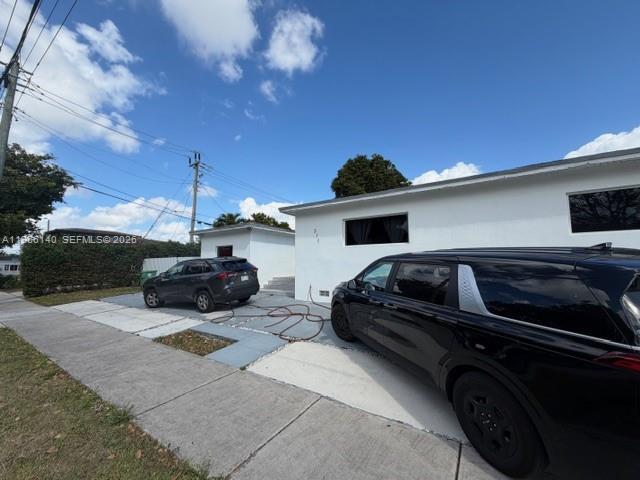 Building Photo - 311 SW 44th Ave