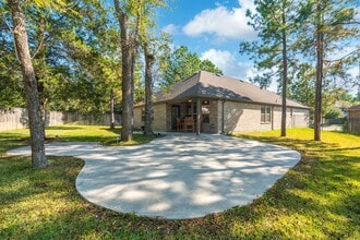 Building Photo - 130 Pioneer Canyon Pl