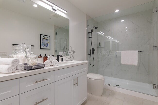 Foto del edificio - 336 N Oakhurst Dr