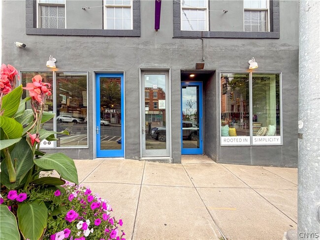 Building Photo - 10 E Genesee St