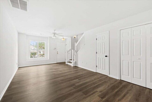 Foto del edificio - 2 Bedrooms Townhouse
