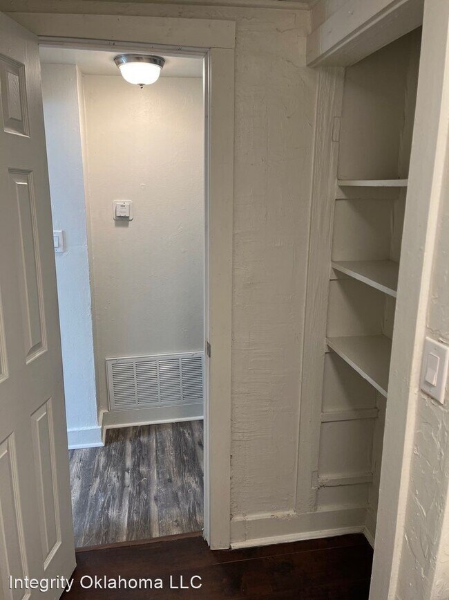 Building Photo - 2 br, 1 bath House - 2912 North Independen...