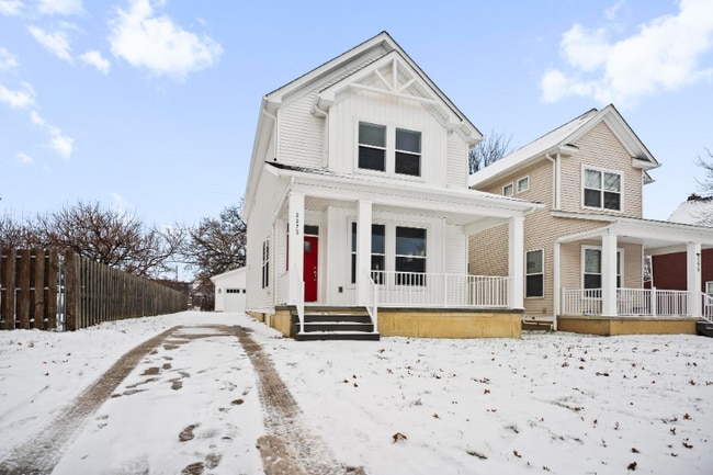 Building Photo - 2273 E 100th St