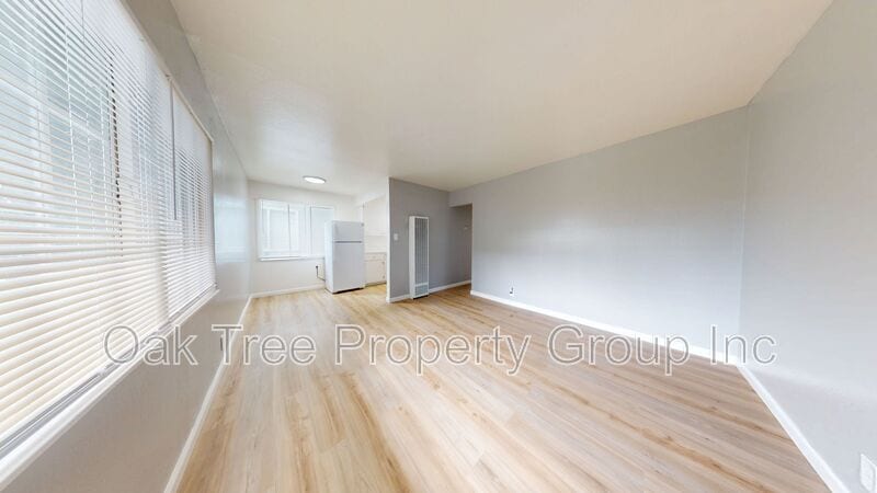 Foto principal - 6506 Foothill Blvd