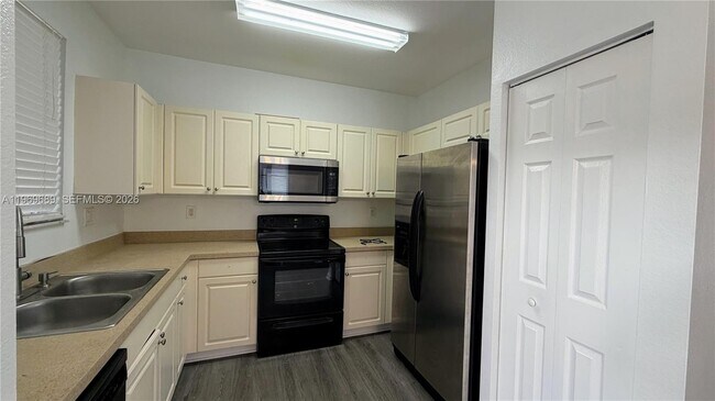 Building Photo - 17333 NW 7th Ave