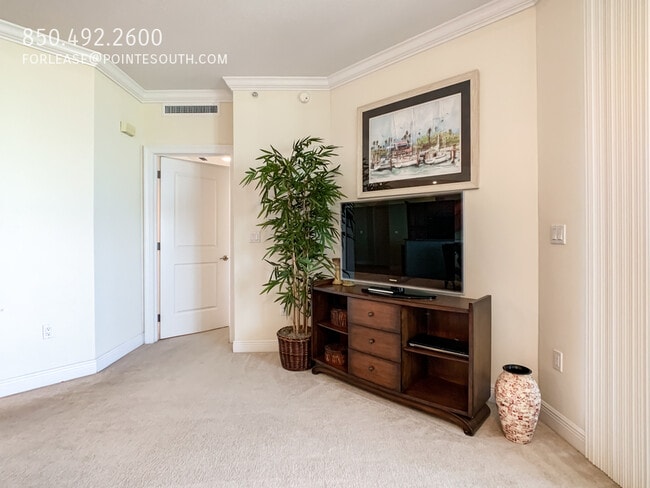 Foto del edificio - 645 Lost Key Dr