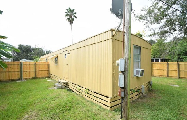 Foto del edificio - 3306 Peachtree Hill Rd
