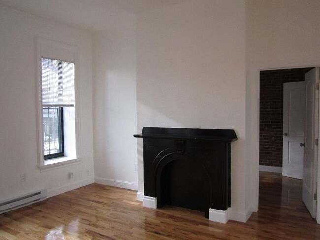 Building Photo - 23 Cortes St