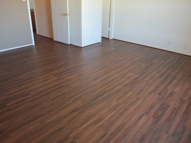 Foto del edificio - 8035 Grand Bend