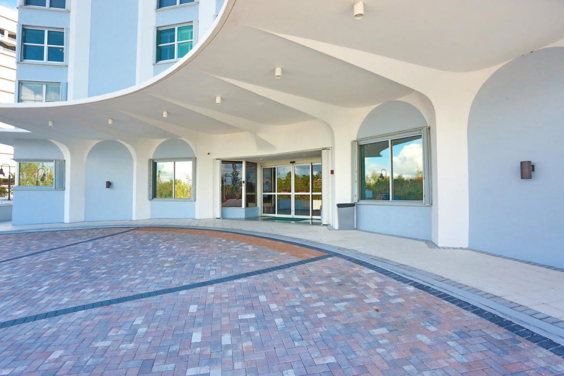 Primary Photo - 5200 N Ocean Dr