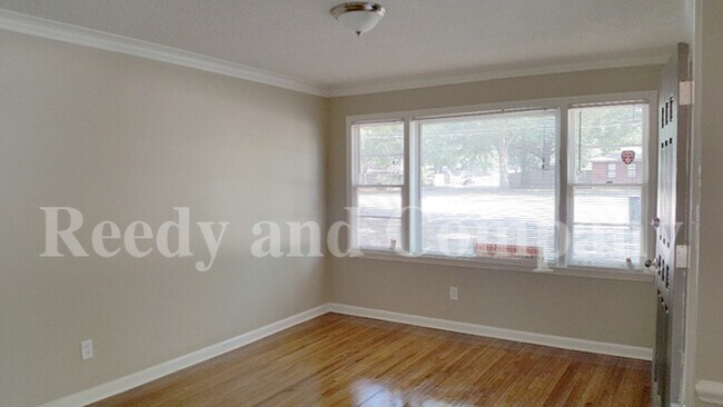 Building Photo - 4895 Quince Rd