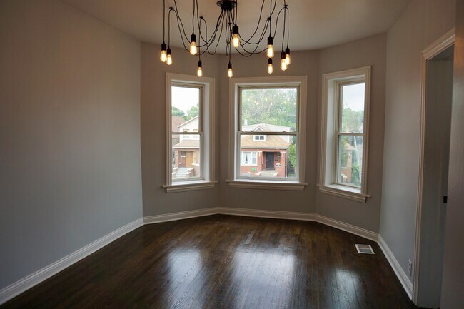 Foto del edificio - 7119 S Woodlawn Ave