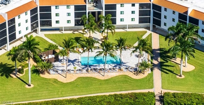 Building Photo - 226 3rd St