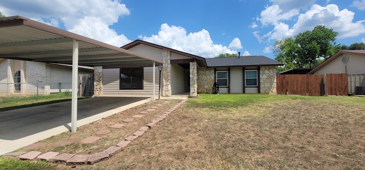 Primary Photo - 10826 Green Brook Dr