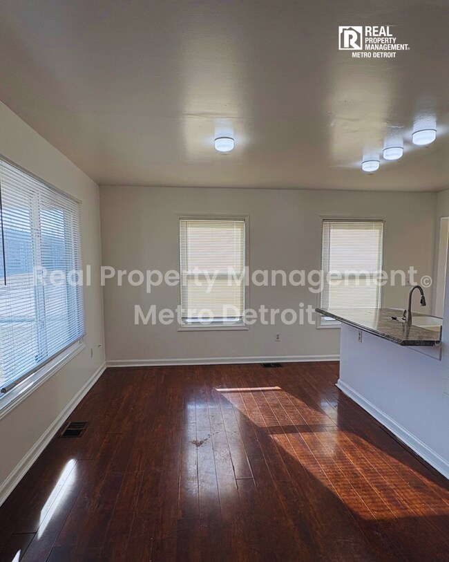 Foto del edificio - 433 Navahoe St