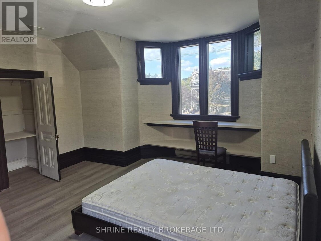 Photo principale - 607 Queens Ave