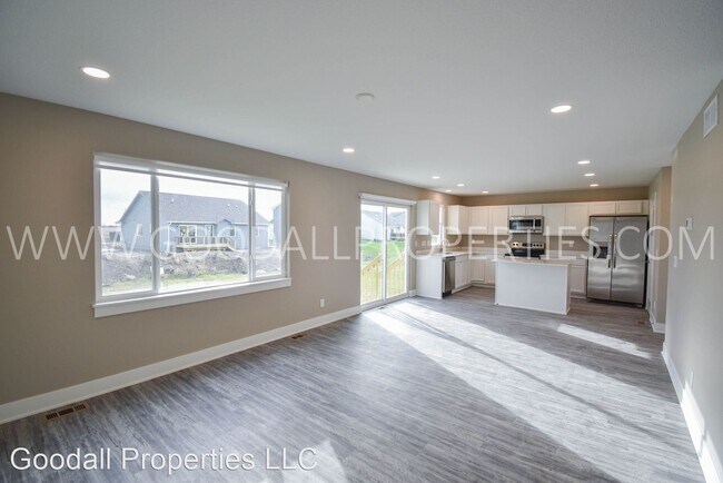 Foto del edificio - 4 br, 2.5 bath House - 1105 Cedar St