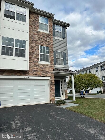 Foto del edificio - 526 S Twin Lakes Blvd