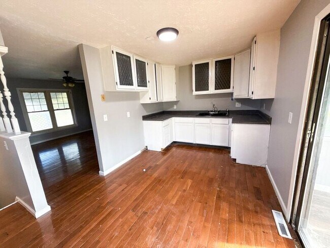 Foto del edificio - 5004 Astoria Ave