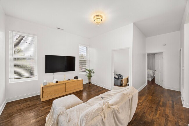 Foto del edificio - 2228 S Wood St