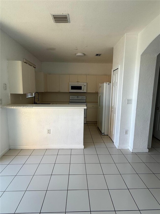 Foto del edificio - 1416 SE 24th Ct