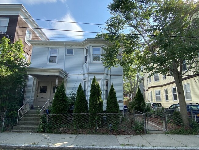 Foto del edificio - 234 Allston St