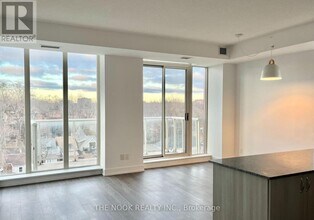 Building Photo - 1638 Bloor St W