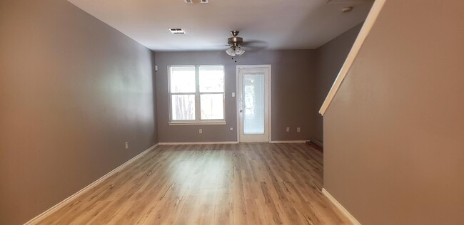 Building Photo - 19 Autumn Pass