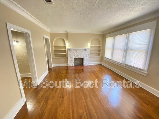 Building Photo - 864 N Willett St