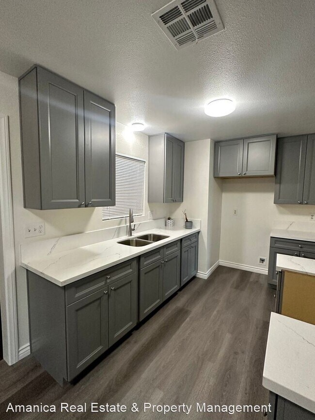 Building Photo - 4 br, 2 bath House - 24746 Starcrest Dr.