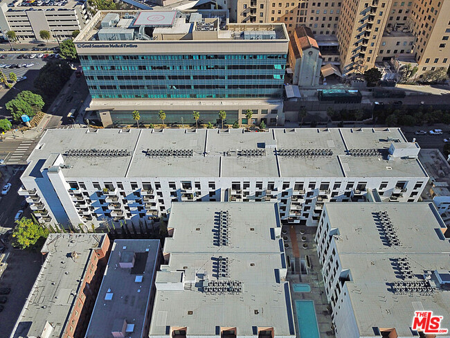 Building Photo - 1234 Wilshire Blvd